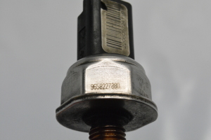 Ford Focus (2004–2011) Kraftstoffhochdrucksensor 9658227880 - 4