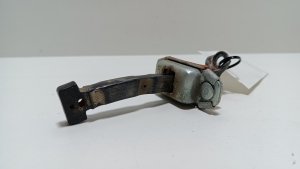 Kia Sportage (2010–2016) Rear side door opening limiter - 4