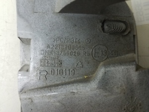 Mercedes Benz S-Class 221 (2005–2013) Eesmise kaitseraua esitulede pesuri kork A2218800605 - 3