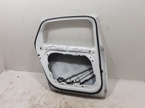 VOLVO S90 (2016–2026) Tagumised küljeuksed 31689115 - 2