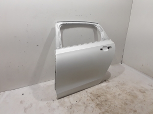 VOLVO S90 (2016–2026) Tagumised küljeuksed 31689115 - 3