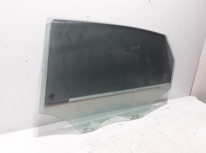  Glass rear side door 