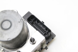 Land Rover Freelander (2006–2014) ABS Steuergerät AX239C405AC - 2