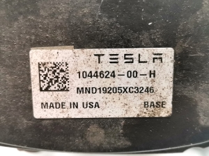 Tesla Model 3 3 (2016–2024) Bremssattel hinten 1044624-00-H - 3