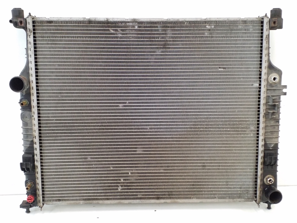 Used Mercedes Benz ML-Class Cooling radiator A2515000303