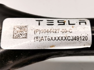 Tesla Model 3 3 (2016–2024) Tagumine õõtshoob 1044427-00-C - 2
