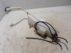   Front washer fluid reservoir  - 31378731 