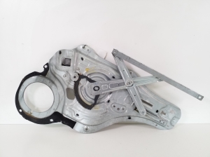 Kia Sportage (2010–2016) Priekšējo durvju logu pacēlājs un tā daļas 82470-3U090 - 2