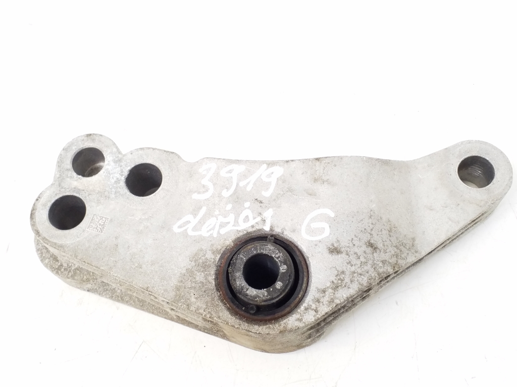 Opel Corsa F (2019–2026) Ātrumkārbas kronšteins 9826468580 Opel Corsa F (2019–2026) Ātrumkārbas kronšteins 9826468580