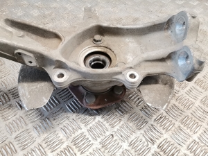 Tesla Model 3 3 (2016–2024) Front wheel hub and its parts 1044311-00-E - 4