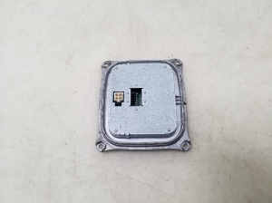 AUDI A4 B8 (2007–2016) Xenon headlight control unit 8K0907472A - 4