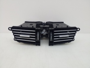   Interior panel ventilation grilles 