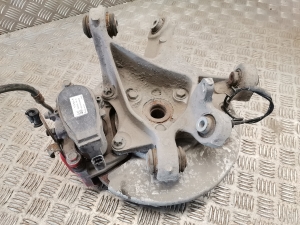 Tesla Model 3 3 (2016–2024) Tagumine rumm 1044416-00-F - 3