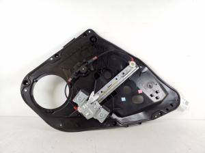 Ford Fiesta VI (2008–2017) Aizmugurējo sānu durvju logu pacēlājs un tā detaļas - 2