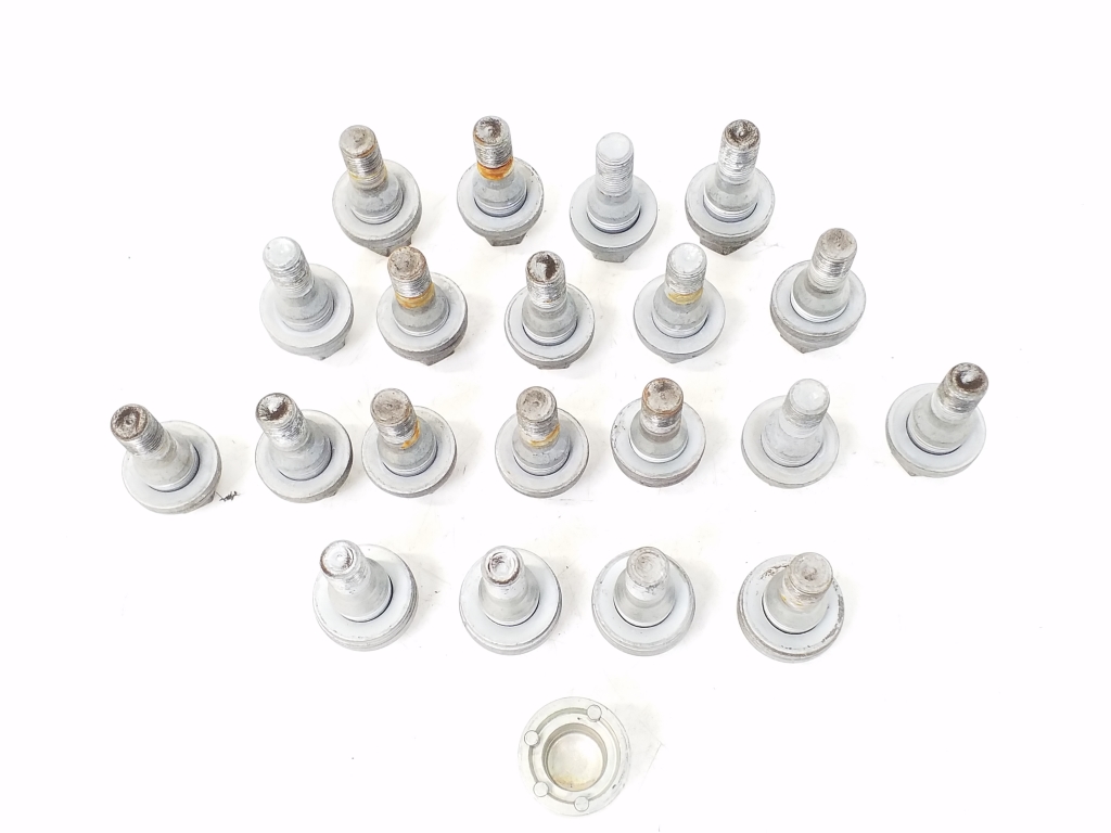 Used Opel Corsa Wheel nuts, bolts