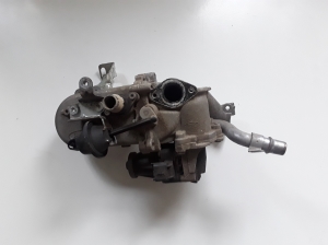  EGR valve 