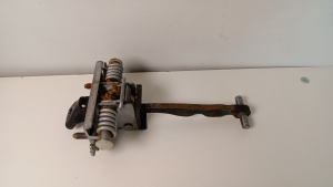   Rear side door opening limiter  -  