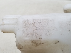 Peugeot Partner II (2008–2018) Front washer fluid reservoir 21374902 - 3