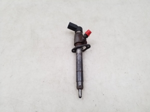  Fuel injector 