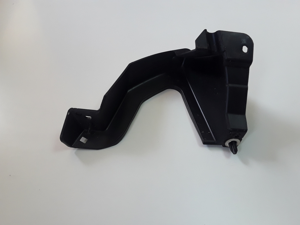 Jobb hátsó lökhárító konzolja