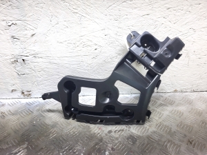 Rear bumper bracket - 852220257R
