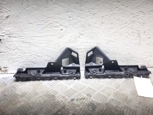 RENAULT Trafic III (2014–2022) Front bumper bracket 620504350R - 2