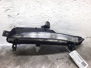 Front bumper reflector - 261306376R
