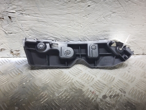 Dacia Duster (2010–2017) Front bumper bracket 622220011R - 2