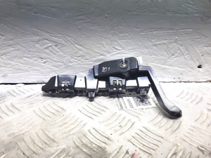 Front bumper bracket - 622232473R