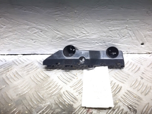 Halter Kotflügel vorne - 622235JH0A