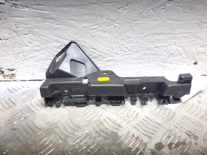 Front bumper bracket - 622202422R