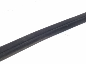Mercedes Benz C-Class 204 (2007–2014) Esiukse tihenduskumm A20469710519B00 - 4