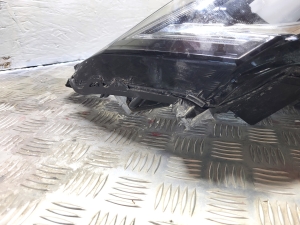 RENAULT Talisman II (2015–2026) Esituli 260106724R - 2