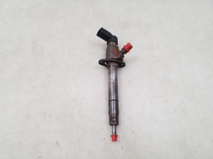  Fuel injector 