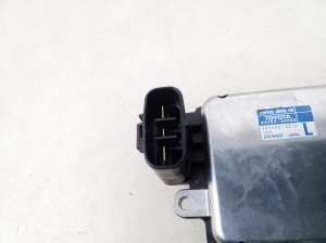 TOYOTA Auris E18 (2012–2018) Lüfterrelais 8925730080 - 4