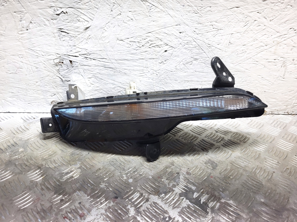 RENAULT Megane IV (2016–2022) Front-Nebelscheinwerfer 261354958R RENAULT Megane IV (2016–2022) Front-Nebelscheinwerfer 261354958R