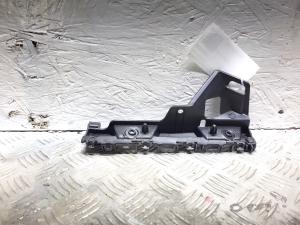 Front bumper bracket - 622209504R