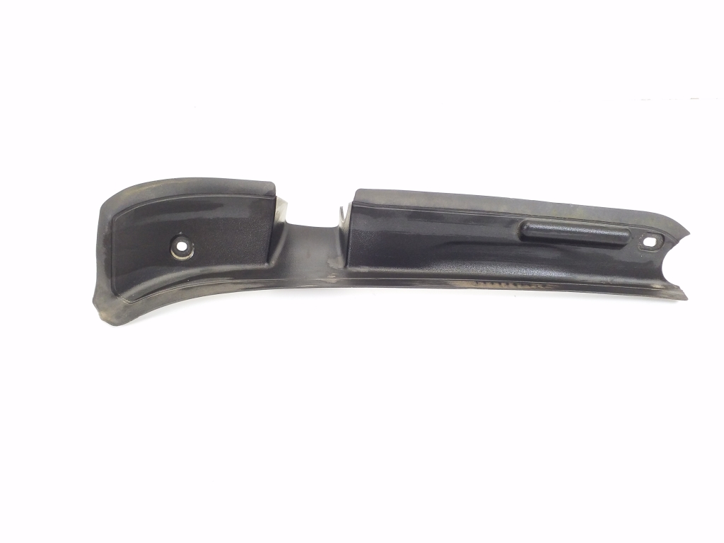 MERCEDES-BENZ C-Class W204/S204/C204 (2004-2015) Baklucka Kåpa Trim A2046931733 21985570