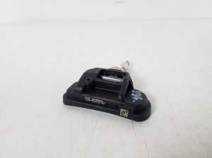 Mercedes Benz ML-Class 166 (2011–2015) Reifendrucksensor A0009050030 - 2