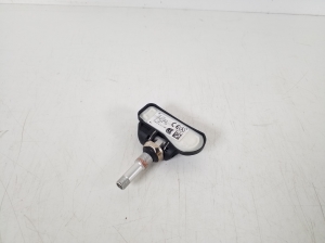 Mercedes Benz ML-Class 166 (2011–2015) Reifendrucksensor A0009050030 - 3