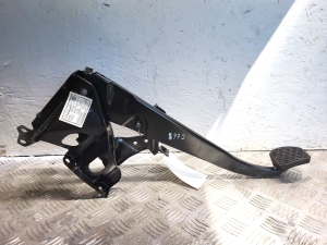Mercedes Benz Vito 447 (2014–2026) Piduripedaal A4472900001 - 2