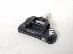 Mercedes Benz ML-Class 166 (2011–2015) Reifendrucksensor A0009050030 - 3