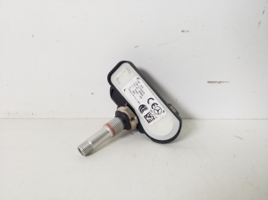 Mercedes Benz ML-Class 166 (2011–2015) Reifendrucksensor A0009050030 - 2
