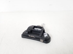 Mercedes Benz ML-Class 166 (2011–2015) Reifendrucksensor A0009050030 - 3