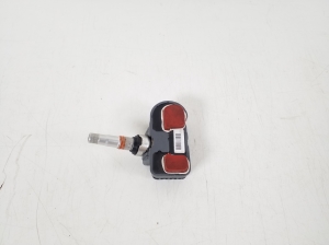 Mercedes Benz R-Class 251 (2006–2017) Reifendrucksensor A0009054100 - 2