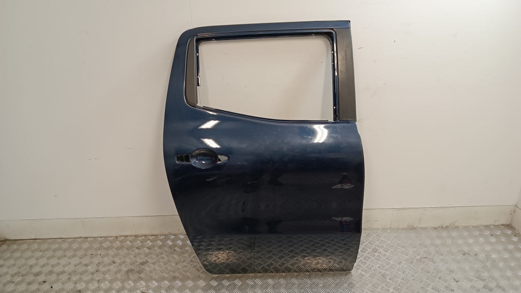 Mercedes Benz X-Class W470 (2017–2026) Rear side doors A4707304100 Mercedes Benz X-Class W470 (2017–2026) Rear side doors A4707304100