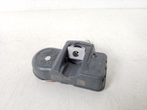 Mercedes Benz C-Class 204 (2007–2014) Reifendrucksensor A0009054100 - 2