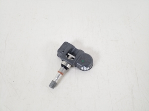 Mercedes Benz R-Class 251 (2006–2017) Reifendrucksensor A0009054100