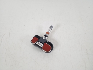 Mercedes Benz R-Class 251 (2006–2017) Reifendrucksensor A0009054100 - 2