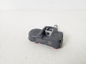 Mercedes Benz R-Class 251 (2006–2017) Reifendrucksensor A0009054100 - 3